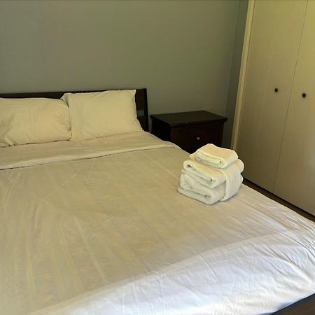 Cozy Retreat On Sandpiper Court - Room H With Share Bathroom Richmond Exterior foto